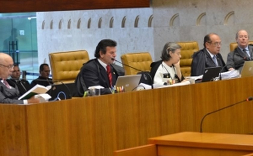 Fux e Barbosa votam pelo fim das doações de empresas para campanhas eleitorais