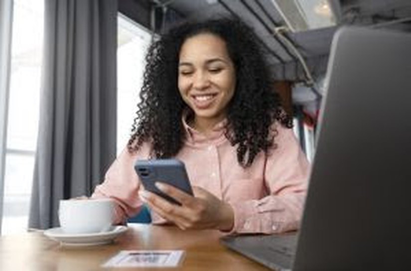 Nova solução de inteligência artificial dá voz aos pequenos negócios nas redes sociais