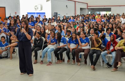 Ziane Costa inaugura nova escola no bairro Pedra Velha com capacidade para 500 alunos