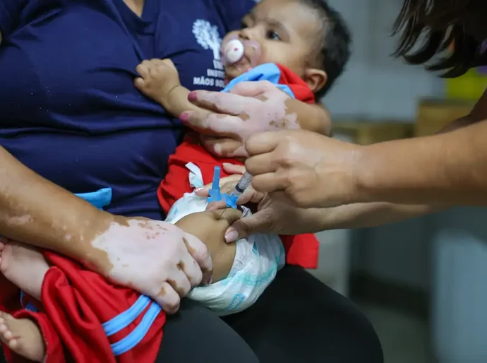 Casos de coqueluche crescem e provocam internações e mortes