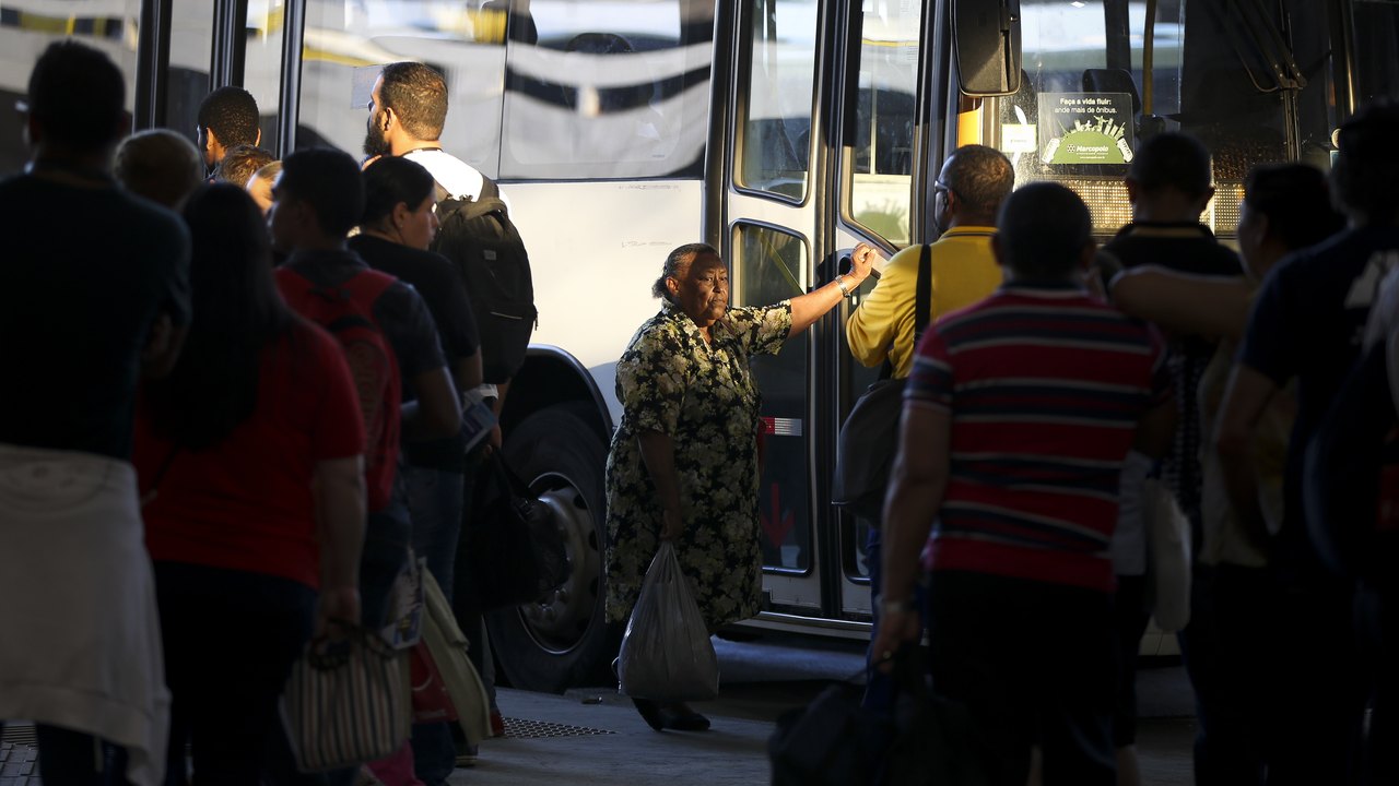 Justiça preserva direito de idosos a passagens interestaduais