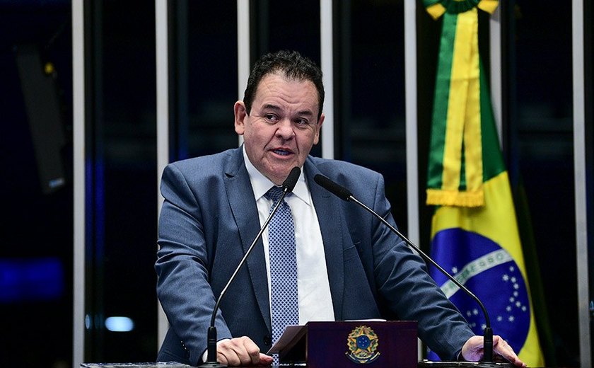 André Amaral pede suspensão da importação de camarão do Equador