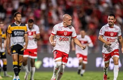 CRB vence Criciúma em Maceió volta ao G-6 da Série B