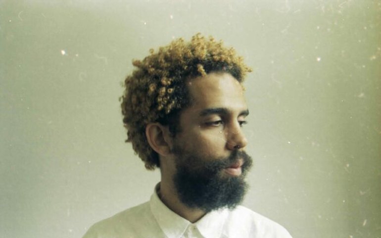 Bruno Berle: quem é o músico alagoano lançado por selo britânico que prepara turnê pela Europa