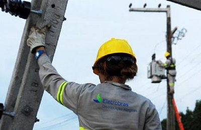Eletrobras fará manutenção da rede em Maceió e no interior