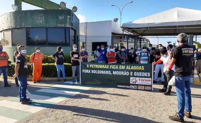 Categoria está em greve há três meses Categoria está em greve há três meses