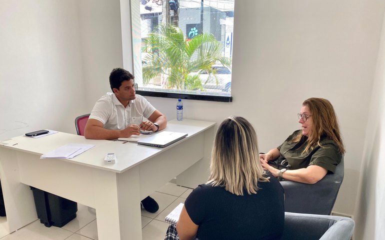 Parceria busca qualificar trabalhadores de bares e restaurantes em Maceió