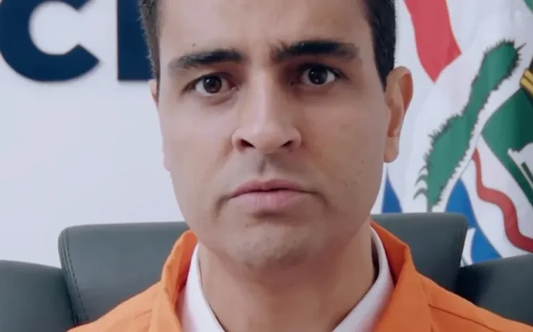 Gestão de JHC não cumpre ordem judicial e mãe vive angústia por vaga em creche em Maceió