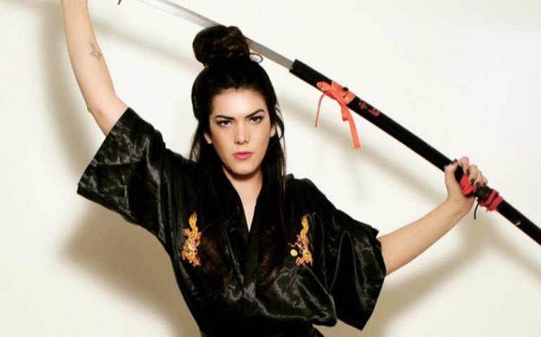 Ilka Olliver lança “Katana” em parceria com JPhilipps