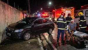 Motorista de 54 anos fica ferido após carro colidir contra muro no bairro São Luiz I em Arapiraca