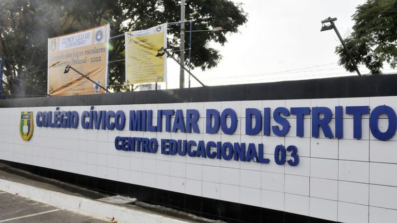 Comissão de Educação debate programa de escolas cívico-militares