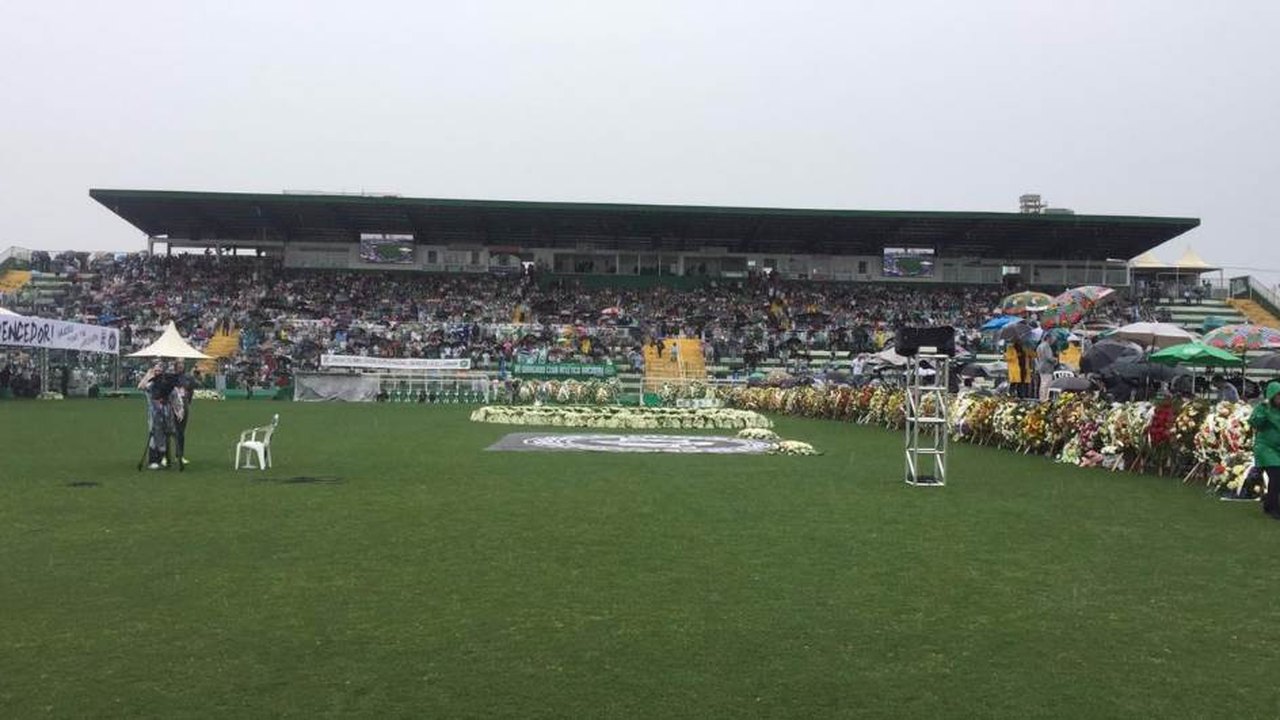 Cerimônia na Arena Condá foi encerrada com muita emoção e participação popular