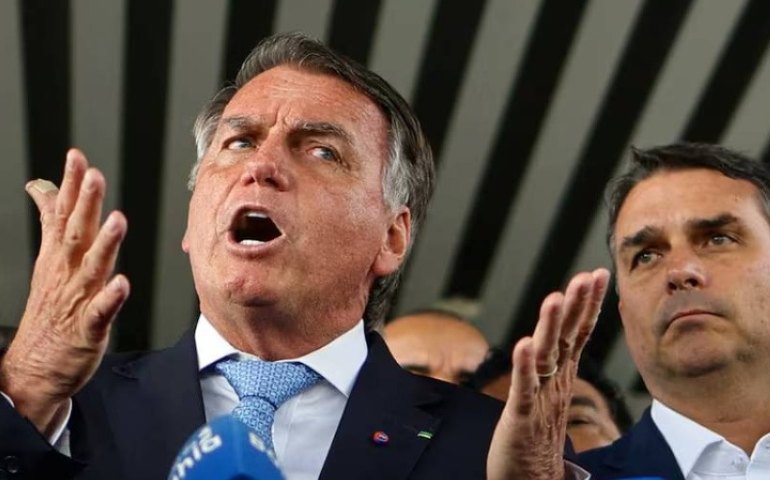 Bolsonaro no banco dos réus: o julgamento que redefine os limites da democracia