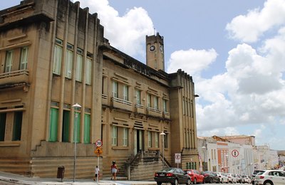 Prefeitura de Penedo recupera relógio da Associação Comercial