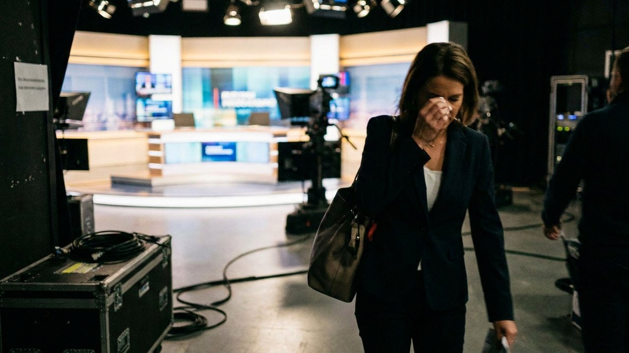 Apresentadora espanhola chora e abandona programa ao vivo após se sentir humilhada; assista