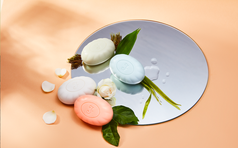 Brasileiras preferem notas florais, amadeiradas e cítricas em perfumação