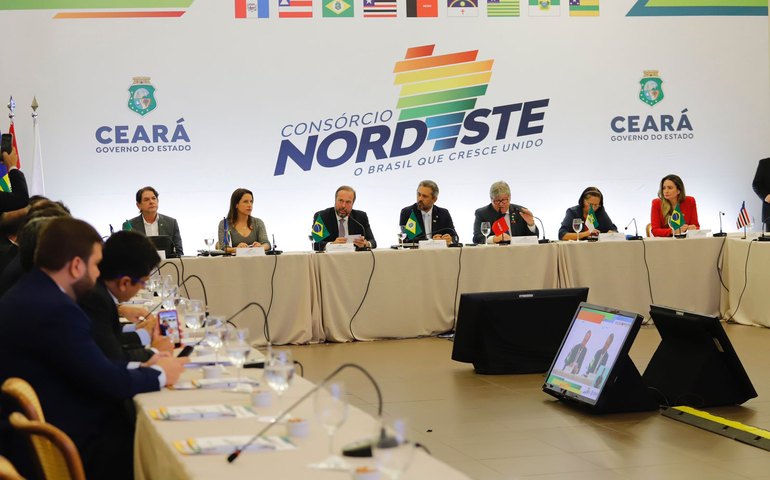 Consórcio Nordeste debate energias renováveis no Ceará