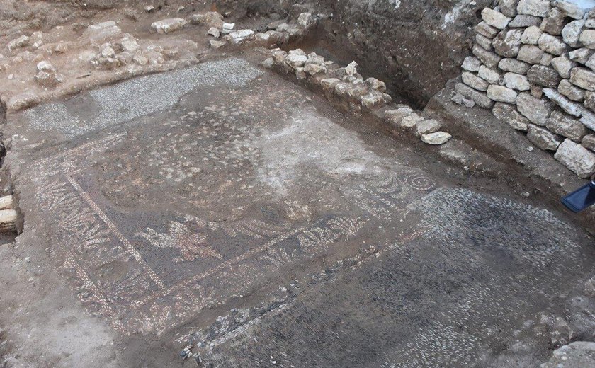Desenterram na Turquia antigos mosaicos bem preservados do início da era cristã (FOTOS)