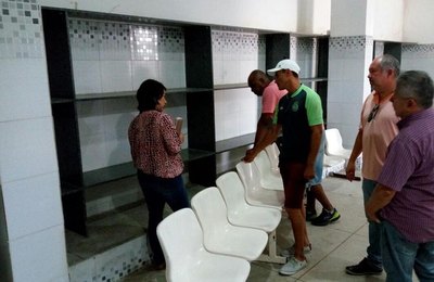 Diretoria da ASA visita o Fumeirão e faz análise de mudanças e pintura do estádio