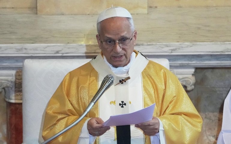 Papa alerta para risco de 'tirania majoritária' e critica abuso de poder em democracias