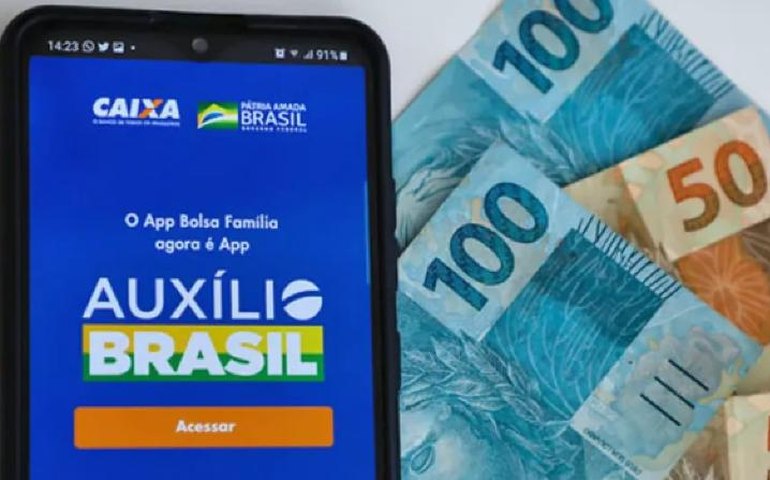 Instituto lança consulta para  3,7 milhões de beneficiários do Auxílio Brasil que tiveram os dados vazados