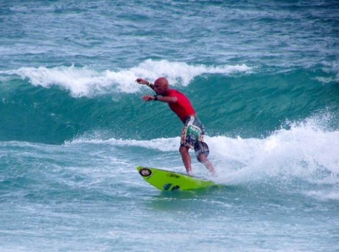 Atleta alagoano é ouro no Campeonato Brasileiro de Surf