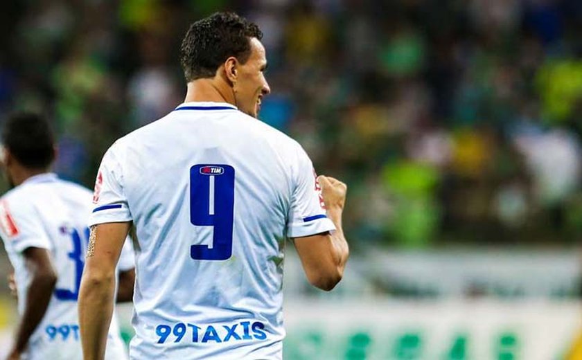 Damião mira a Europa, mas aprova retorno ao Inter