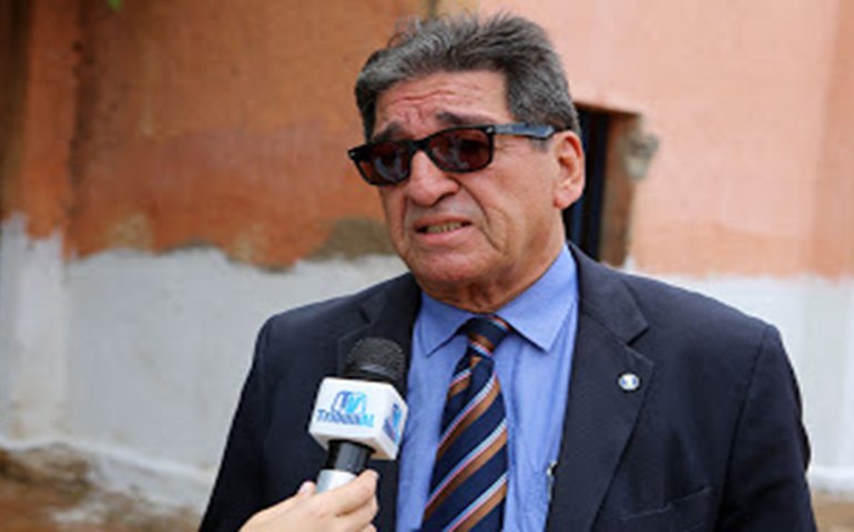 Juiz determina que prefeitura de Palmeira forneça cópias das licitações a vereadores; prazo expira amanhã