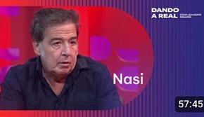 Cantor Nasi é o convidado do Dando a Real com Leandro Demori