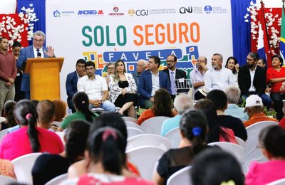 Solo Seguro Favela garante escritura de 81 imóveis em Batalha e Jaramataia