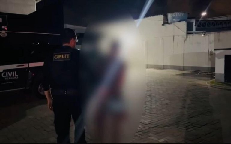 Homem furta igreja cinco vezes na Ponta Verde e acaba preso em flagrante