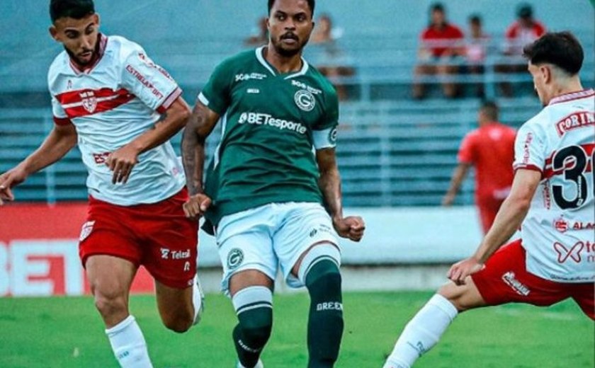 Goiás vence CRB no Rei Pelé e mantém vivo o sonho do acesso