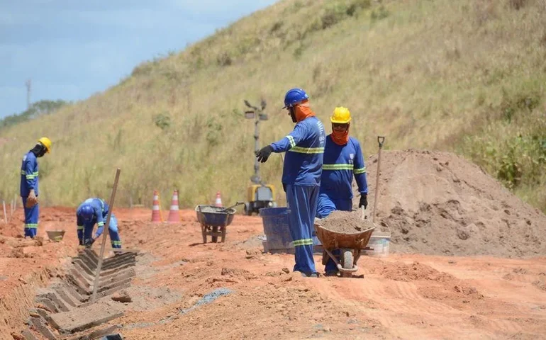 Obra para retomada do VLT avança e deve permitir passagem no Mutange e Bebedouro em 2027