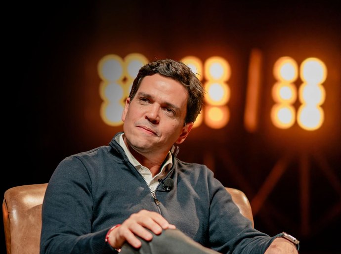 Antes da estratégia: a reflexão que está redefinindo a forma como líderes pensam crescimento chega a Miami