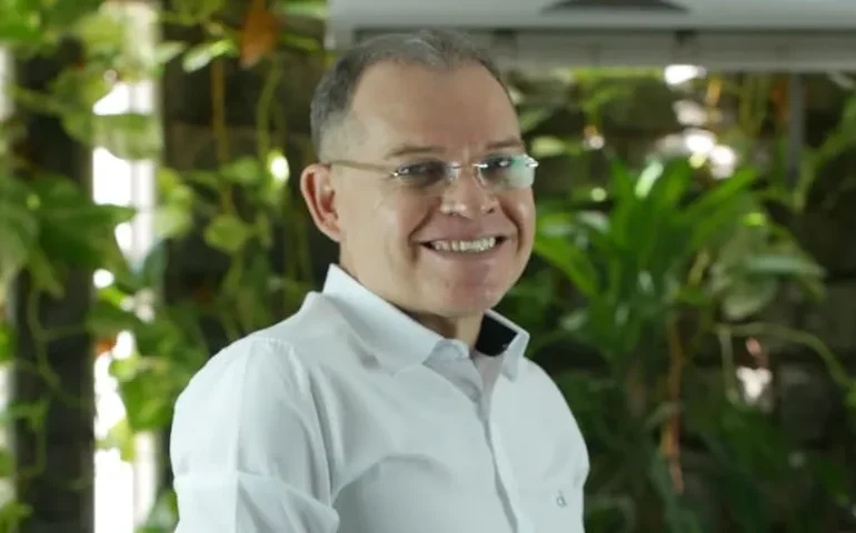 Empresário entra na disputa e ameaça reeleição de prefeito de Major Izidoro