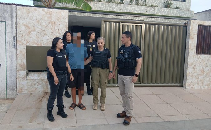 No total, são 27 alvos, sendo 25 mandados de prisão e dois mandados de busca e apreensão