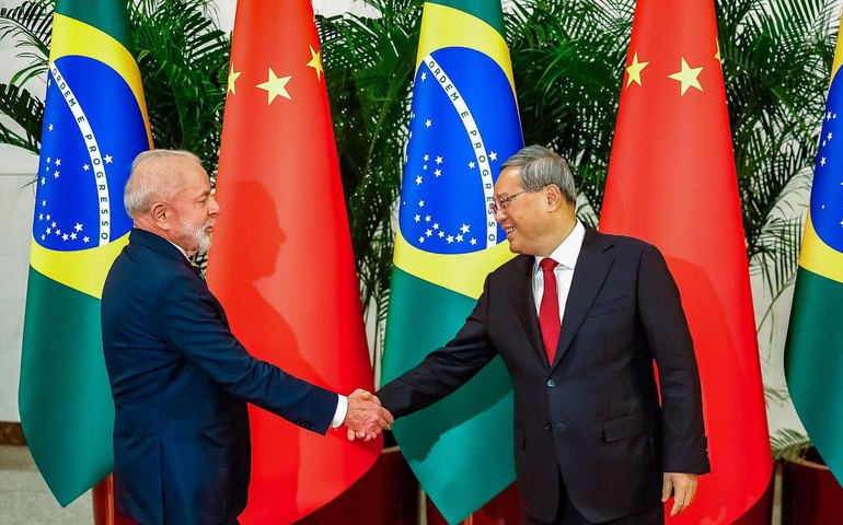 Reconfiguração global: como distanciamento dos EUA abre caminho para avanço econômico da China