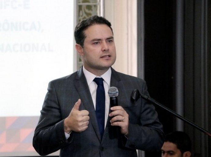 Renan: 'Só Alagoas paga em dia e possui dívida mais alta da União”