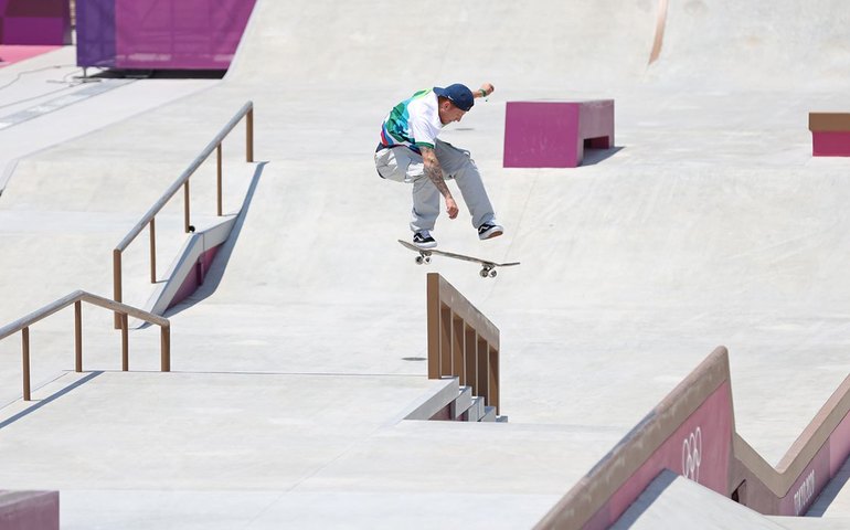 Giovanni Vianna é bronze na Suíça no skate street