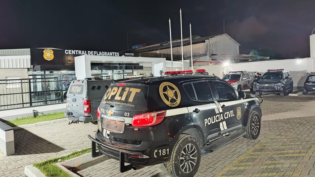 Oplit prende dois suspeitos de furtar ar-condicionado de loja em Mangabeiras