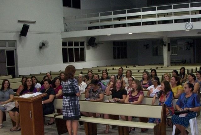 Reunião com as esposas de obreiros no dia 10 de julho
