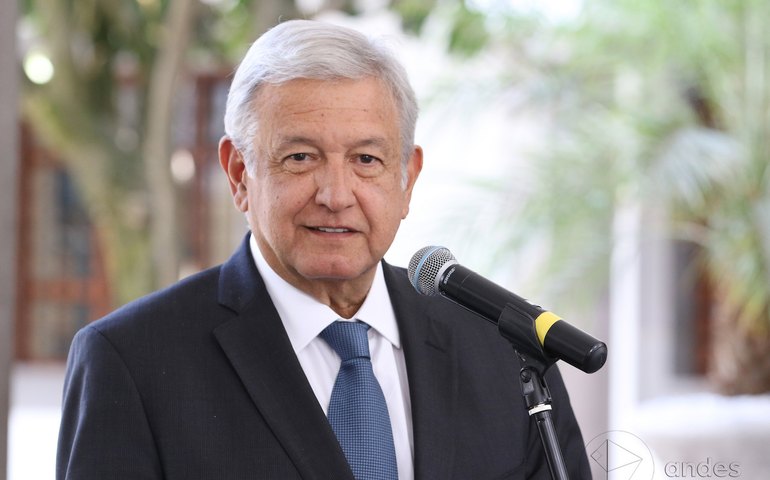 Presidente do México divulga telefone de repórter após matéria investigativa