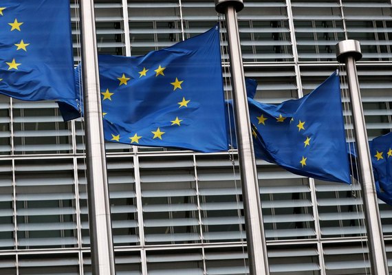 UE adota atos legais para suspender sanções econômicas à Síria