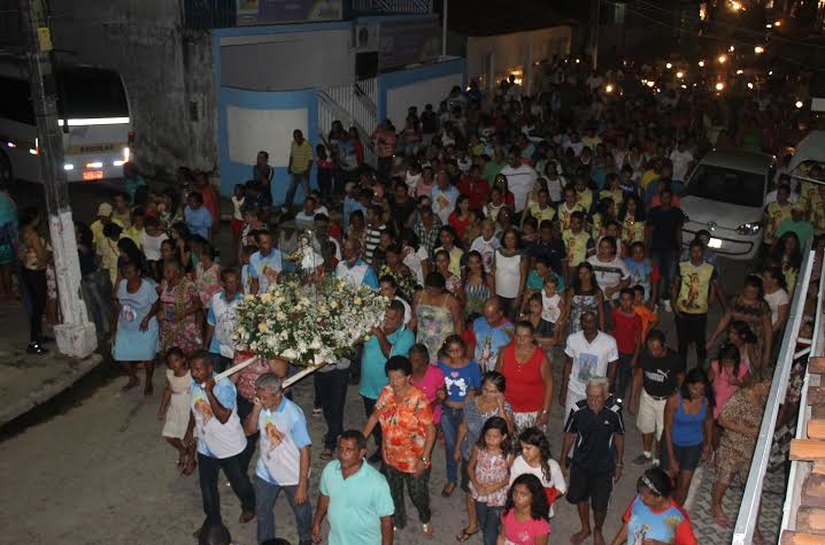 Devotos de São Sebastião participam do primeiro dia da festa do co-padroeiro em Jequiá da Praia