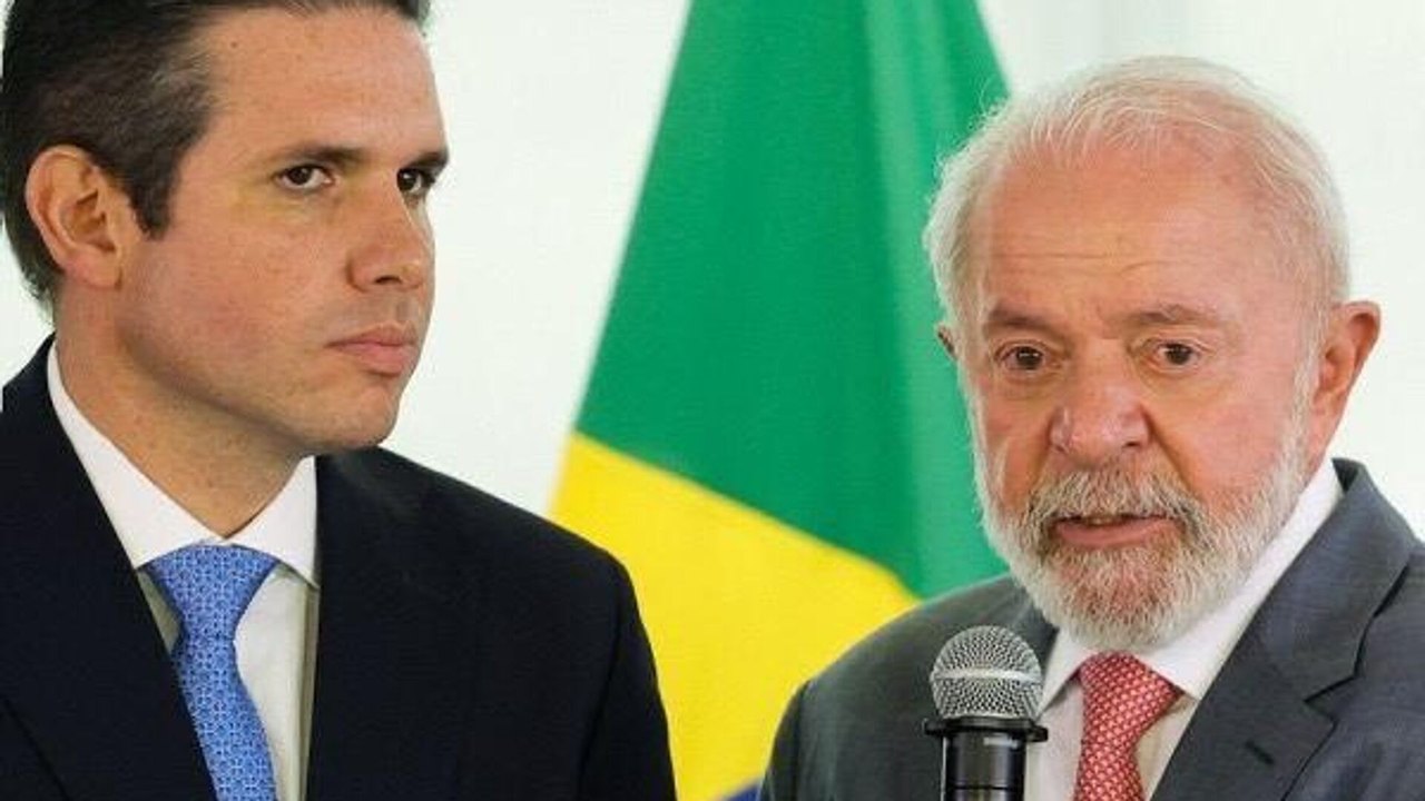 Lula discute em reunião com presidente da Câmara alternativas à crise gerada por alta do IOF