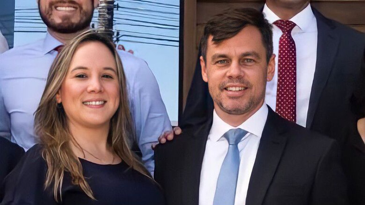 Vagner Paes e Natália Von Sohsten tomam posse no dia 1º de Janeiro
