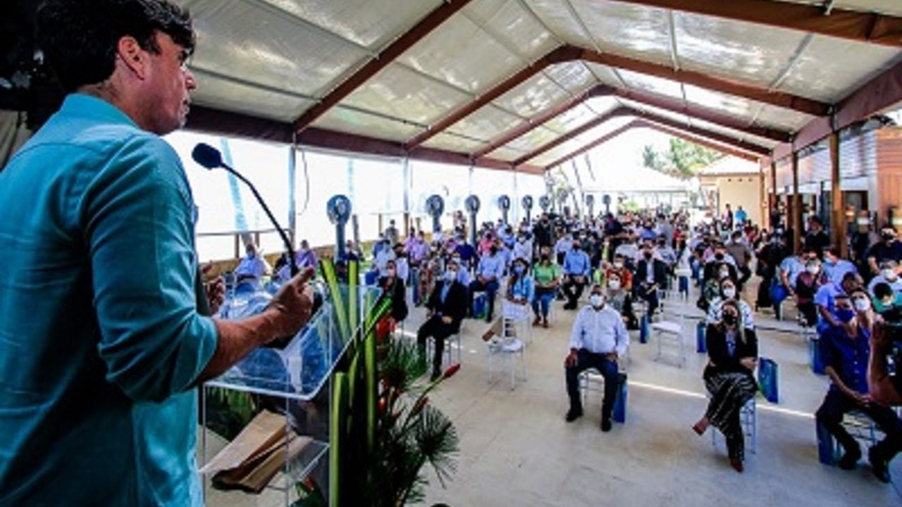 Presidente apresenta experiência do CONISUL no Encontro de Gestores Eleitos da AMA