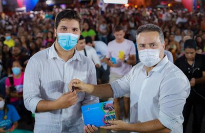 Traipu recebe diversos benefícios durante visita do governador Renan Filho