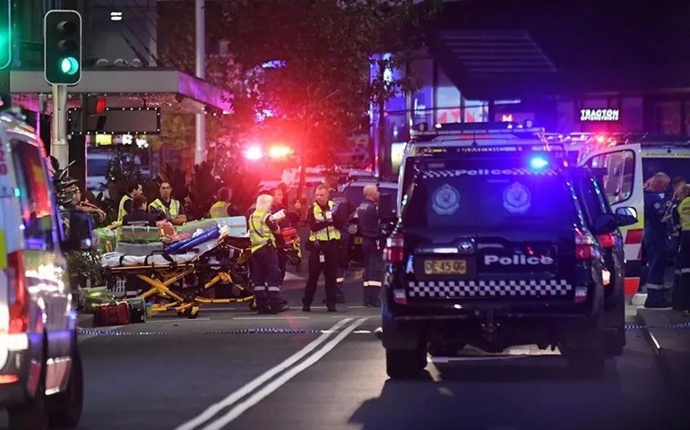 Homem mata adolescente e deixa outras quatro pessoas feridas em ataque com faca na Áustria