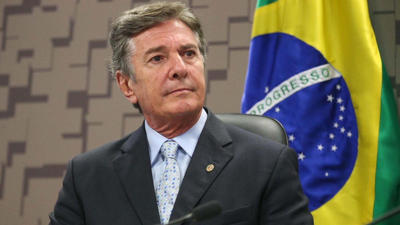 STF forma maioria para manter pena de 8 anos e 10 meses a Collor por corrupção
